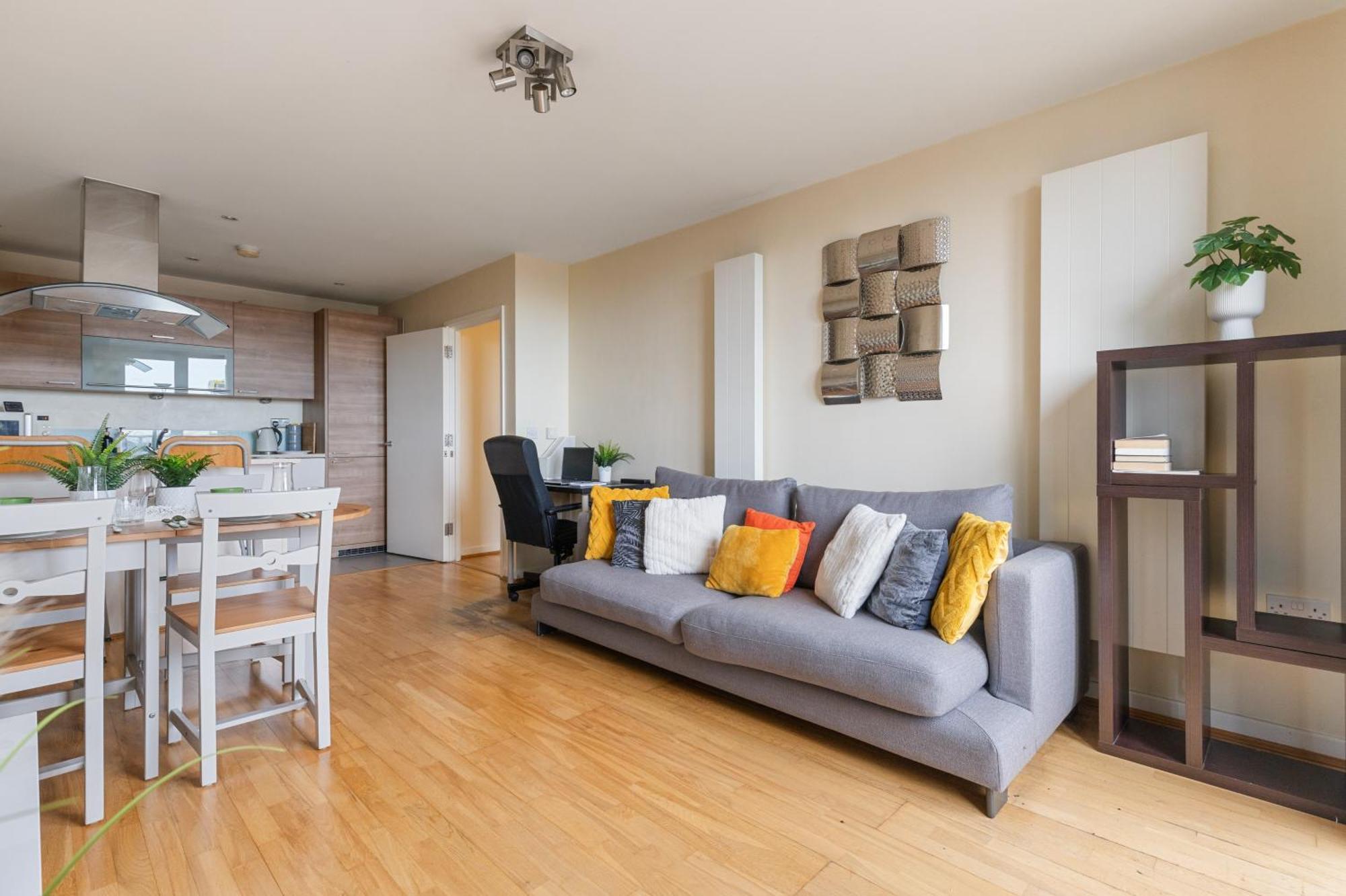 Stratford Skyview Apartment ลอนดอน ภายนอก รูปภาพ